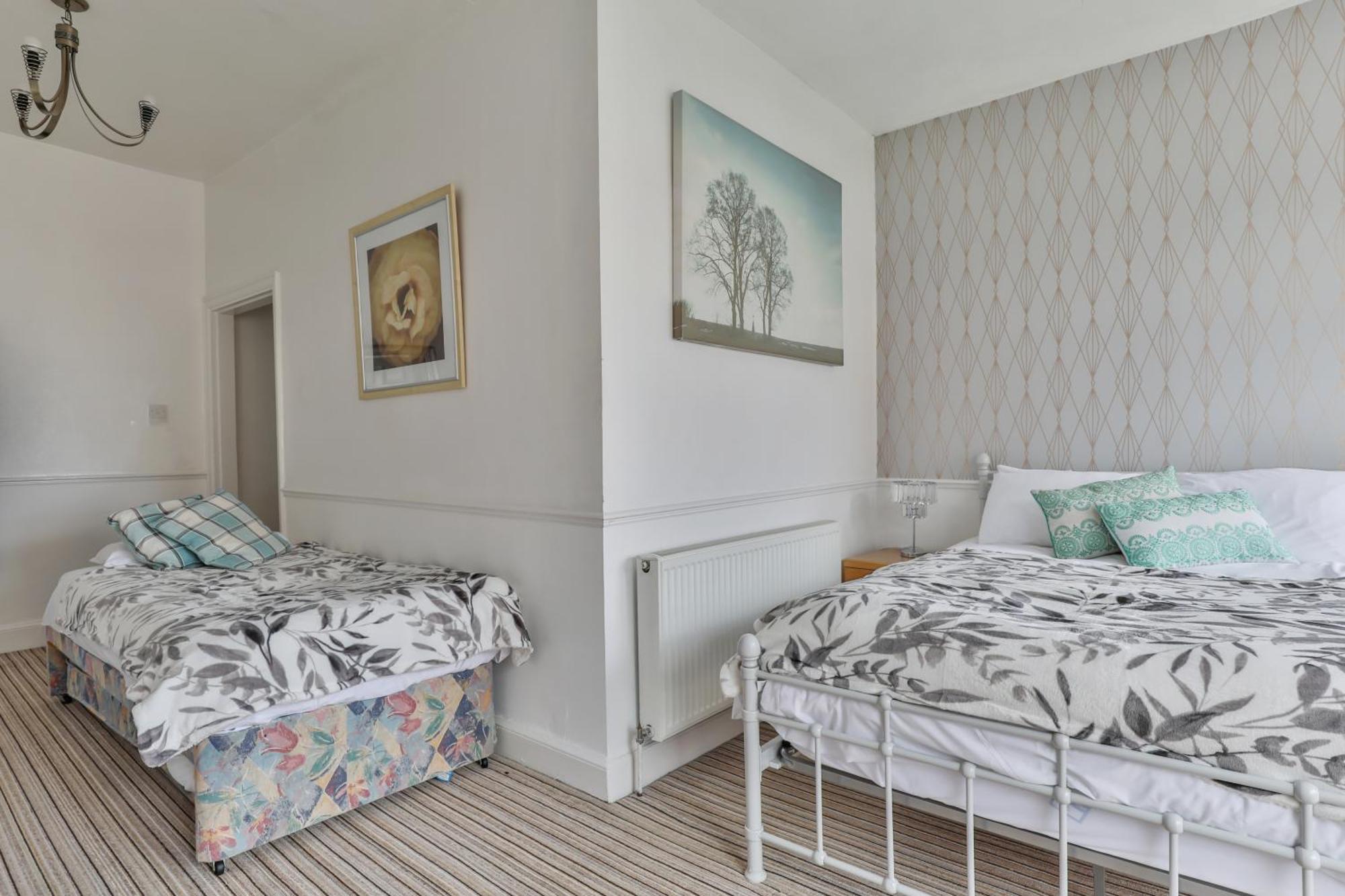 Serenity Guest House 斯卡伯勒 外观 照片